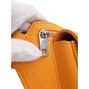 Louis Vuitton LV Sling bag Aerogram Saffron Yellow Leather ref.654251 -  Joli Closet